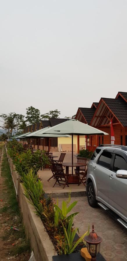 Vila Tenjo Gunung Cilowa Экстерьер фото